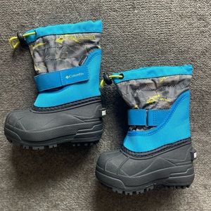 Columbia waterproof boys snow boots
